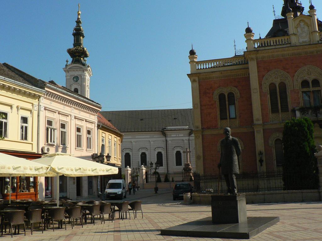 Family Top Rooms Bela Lada Sobe Nowy Sad Zewnętrze zdjęcie