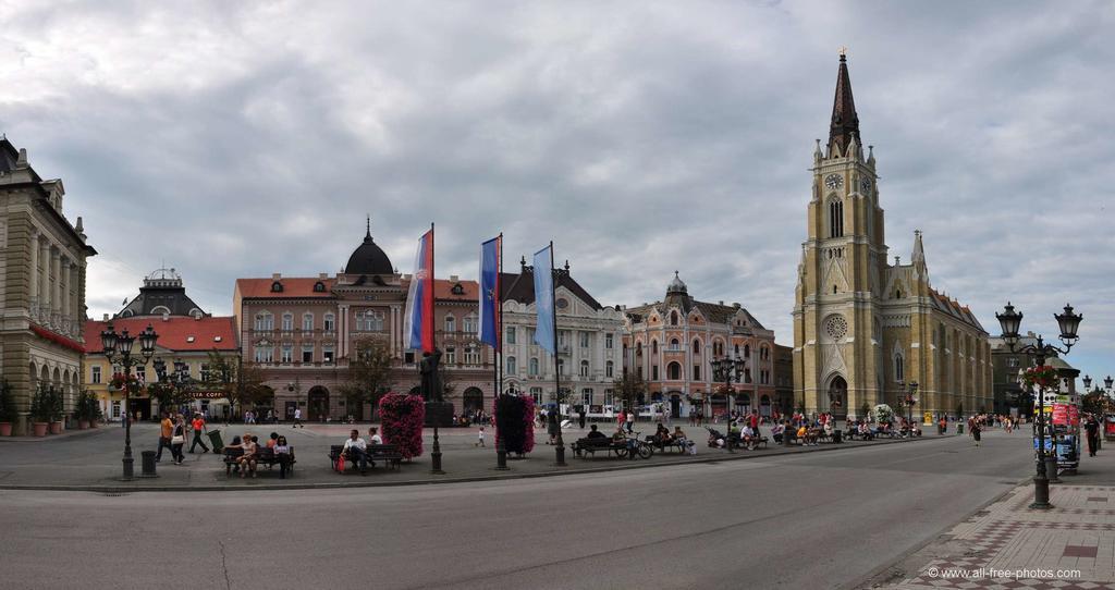 Family Top Rooms Bela Lada Sobe Nowy Sad Zewnętrze zdjęcie